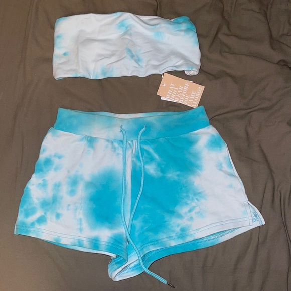 Tiger Mist Pants - NWT Tiger Mist Astryd bandeau/short matching set